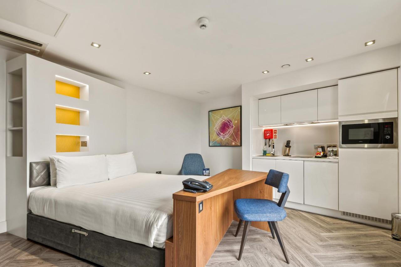 Roomzzz London Stratford Luaran gambar