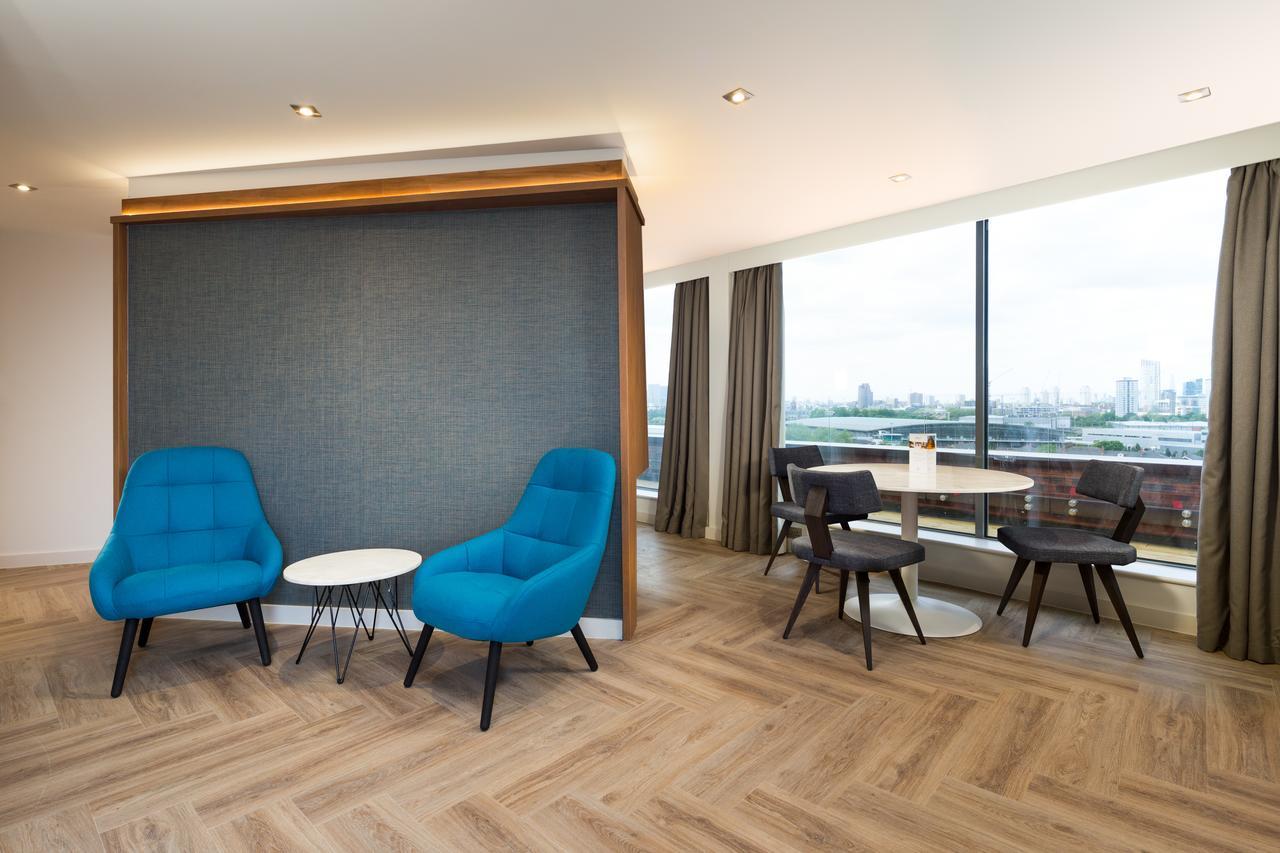 Roomzzz London Stratford Luaran gambar